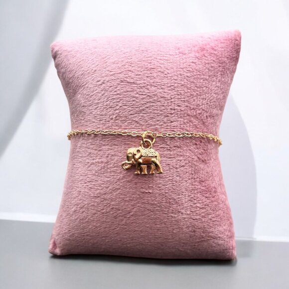 Elephant Pendant Bracelet - Picture 7 of 7